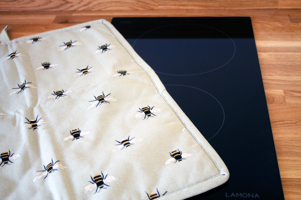 Wild Bee Hob Cover